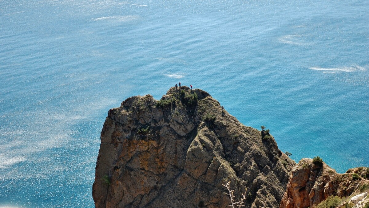 Погода синоптик крым. Жаркое лето в Крыму. Жара в Крыму. Жара Севастополь. Крым жарко.