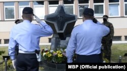 Одбележување на 19-годишнината од загинувањето на македонските полицајци и војници кај Вејце во Битола