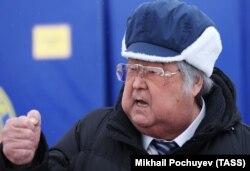 Kemerovo Governor Aman Tuleyev (file photo)