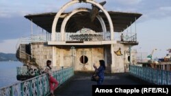 Многие туристы жалуются на плохой сервис, отсутствие инфраструктуры (Сухуми, 2016 год)