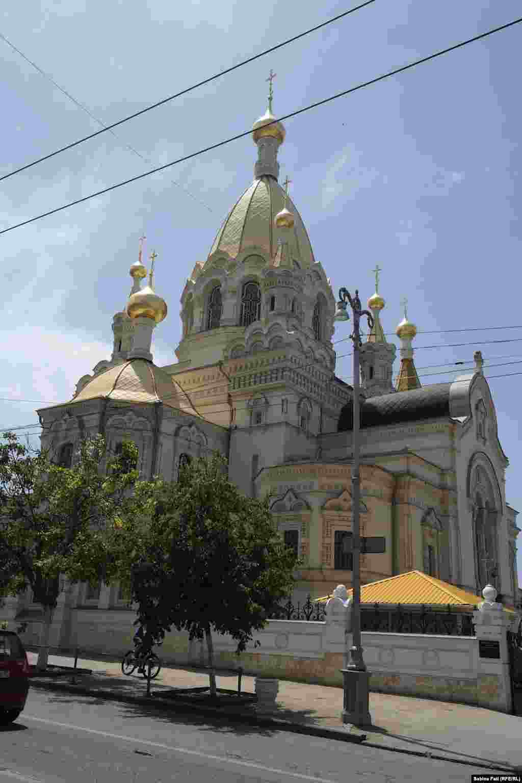 Покровский собор&nbsp;&ndash; православный храм, построенный в 1905 году
