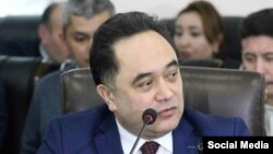 Аъзамхон Акбаров.