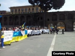 Массовые демонстрации сотрясают Рим всю весну этого года