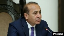 Ermenistanyň premýer-ministri Howik Abrahamian