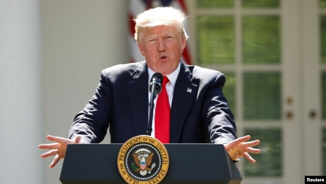 Presidenti Donald Trump njofton se SHBA tërhiqet nga Marrëveshja për Klimën. 1 qershor, 2017