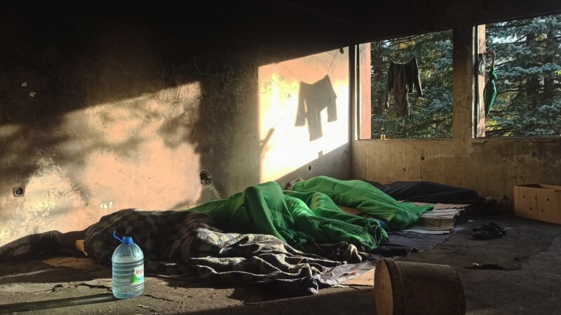 Delegacija EU u BiH: Ugroženi životi 2.000 migranata koji spavaju vani 