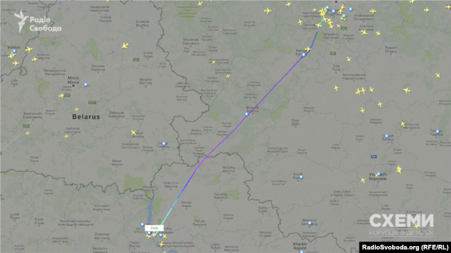 Літак «Фалькон 900» напряму летить з Москви до Києва