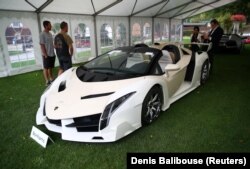 Lamborghini Veneno Roadster (2014)