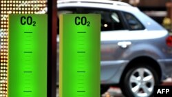 С 2021 года средний объем углекислого газа в выхлопах новых автомобилей, продаваемых в странах ЕС, не должен превышать 95 граммов на 100 км пробега.