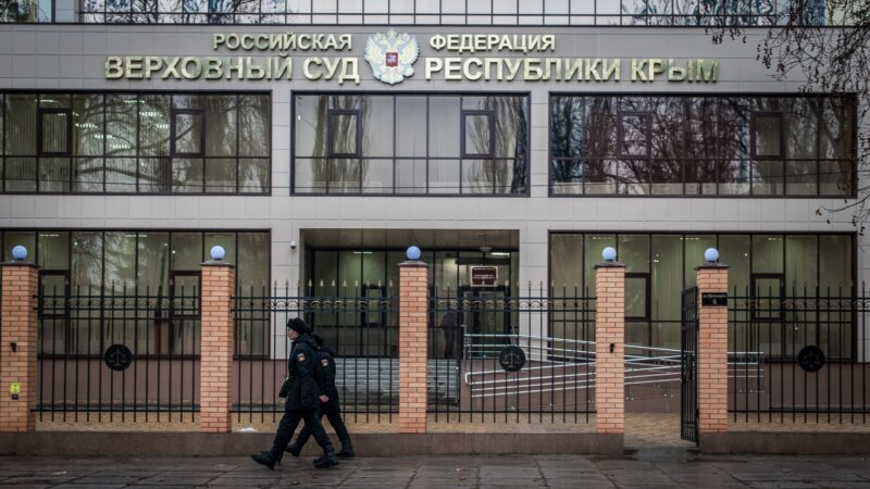 В Крыму суд оставил под арестом обвиняемого в участии в «нацбатальоне»