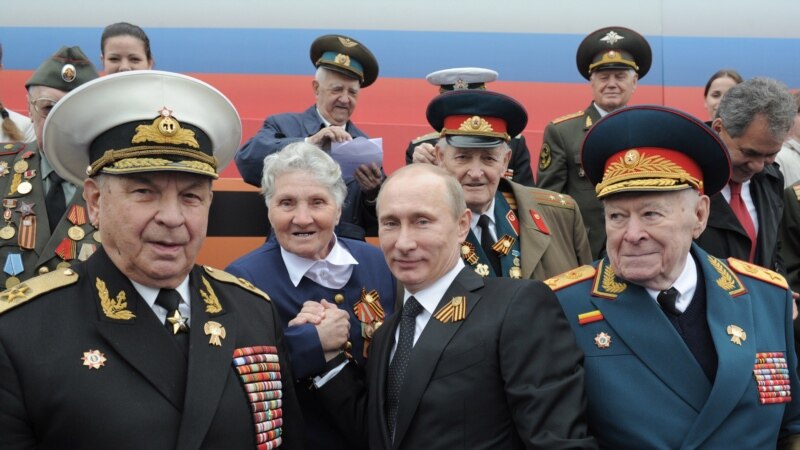 Putin odložio prolsavu Dana pobede 9. maja