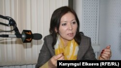 Депутат Урмат Аманбаева "Азаттыктын" Бишкек студиясында. 20-январь, 2012