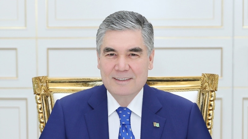 Türkmen mekdeplerinde prezident Berdimuhamedowyň suratlary ilatyň hasabyna täzelenýär