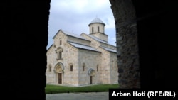 Srednjovekovni manastir Visoki Dečani na Kosovu