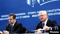 Совместная пресс-конференция глав МИД Армении и Сербии, Ереван6 3 июня 2015 г․