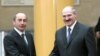 Быший президент Армении Роберт Кочарян (слева) и президент Беларуси Александр Лукашенко (архив) 