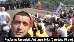 George Simion și simpatizanții lui, opriți la granița moldoveană în toamna lui 2018