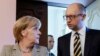 Merkel: Berlin podržava pregovore u Minsku