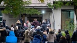 Red ispred COVID ambulante u beogradskom naselju Zemun, u četvrtak 12. novembra.