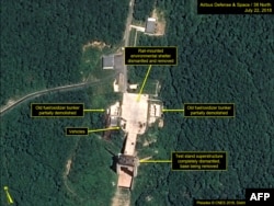 Спутниковый снимок Вооруженных сил США, на котором указаны объекты полигона в Сохэ
