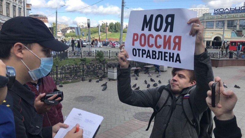 В Казани стартовали суды над задержанными сторонниками Алексея Навального. Назначен первый штраф в 10 тысяч 