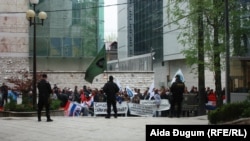 Protest demobilisanih boraca pred Parlamentom FBiH, Sarajevo