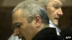 Михаил Ходорковский помилован, Платон Лебедев - остается в заключении