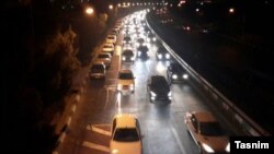 ترافیک شدید در بزرگراه‌های تهران برای خروج از پایتخت پس از زمین‌لرزه چهارشنبه شب