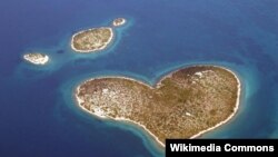 Srcoliki hrvatski otok Galešnjak, ilustrativna fotografija 