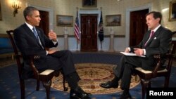 АҚШ Президенти Барак Обама душанба куни бир нечта телеканал, жумладан Fox News мухбири Крис Уолласга ҳам интервью берди.