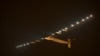 Solar Impulse 2 взлетает из аэропорта в Нанкине