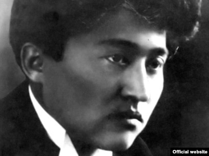 Қара шұлықтағы жалаңаш аққұбалар Онлайн порно видео сүйкімді