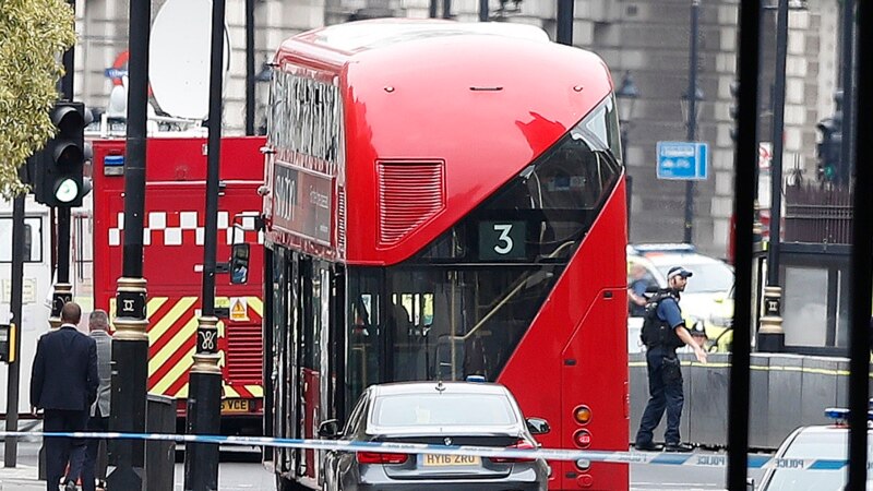 London polisi şübhəli ‘terrorçu’nu həbs edir