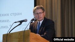 Архітектор модернізаційних реформ у Польщі Лєшек Бальцерович (архівне фото)