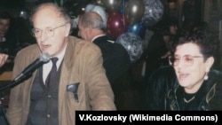 Иосиф Бродский и Людмила Штерн в ресторане "Русский самовар", 1993 год