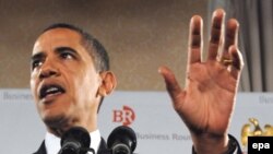 Барак Обама отправил советников объяснить людям, как пойдет борьба с кризисом