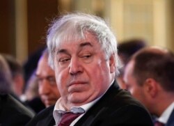Ruski tajkun Mihail Gucerijev pobegao je 2007. godine, ali mu je posle dozvoljen povratak.