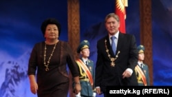 Роза Отунбаева и Алмазбек Атамбаев