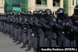 Отряд полиции особого назначения собрался накануне протестов.