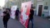 #ДзеньВолі: Ля кінатэатра «Кастрычнік» усталявалі фатасьцены «Пагоня» і «Вершніца»