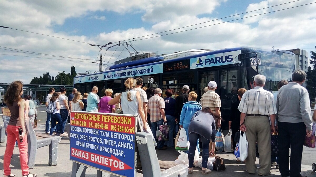 Оккупированный Донецк: война войной, а транспорт по расписанию