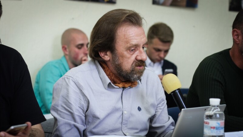 Необходимо вводить санкции за преследования журналистов в Крыму – эксперт  