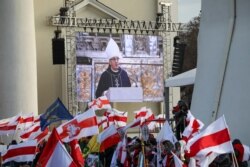 Выступ арцыбіскупа Кандрусевіча падчас разьвітальнай цырымоніі з паўстанцамі