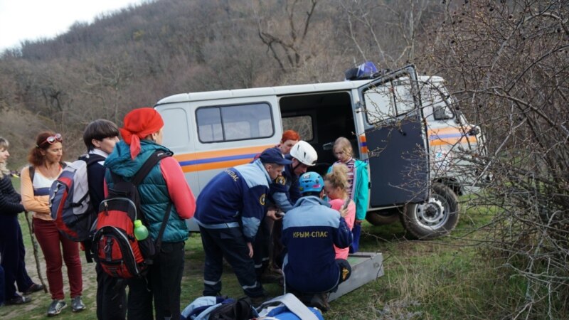 В Крыму эвакуировали женщину, получившую травму в горно-лесной местности – спасатели