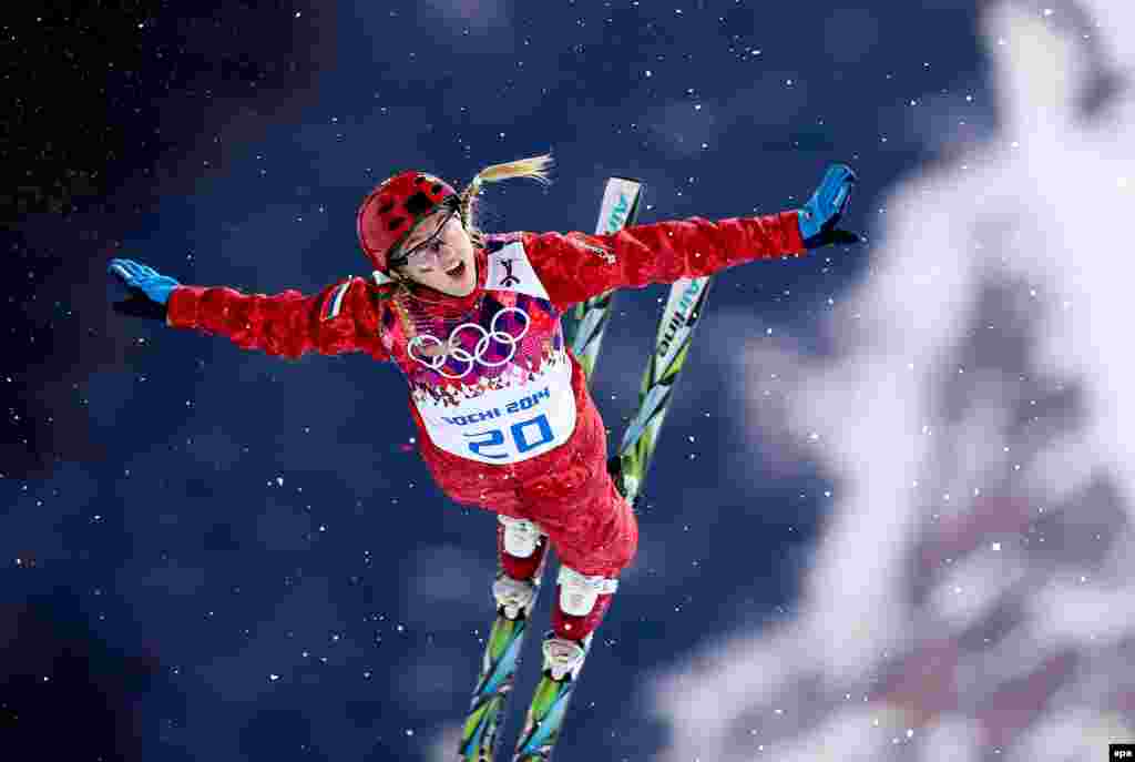 Russia&#39;s Aleksandra Orlova gets air in the women&#39;s freestyle aerials qualifying round. (EPA/Sergey Ilnitsky)