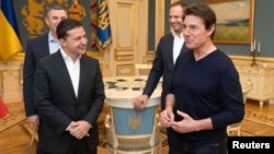 Volodimir Zelenski cu Tom Cruise la Kiev, 30 septembrie, 2019.