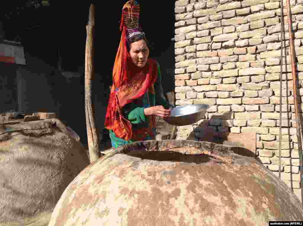 Afghanistan -- Ethnic Turkmens in Jouzjan province, 02Apr2013.