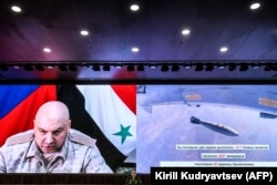 Surovikin prisustvuje virtuelnom brifingu o situaciji u Siriji u sjedištu ruskog Ministarstva odbrane u Moskvi u septembru 2017.