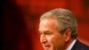 جرج بوش رییس جمهور آمریکا می گوید نباید راهبرد جديد آمريکا دربرخورد شديد با کسانی که به نيروهای آمريکايی درعراق آسيب می رسانند را به معنی حرکت به سمت جنگ با ايران تفسير کرد
