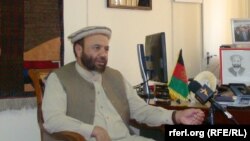 عبدالهادی ارغندیوال یک عضو شورای مصالحه حین مصاحبه اختصاصی با رادیو آزادی در کابل. 28 September 2014